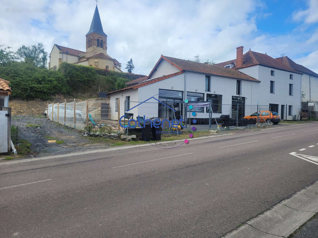 Maison à BOURG-LE-COMTE
