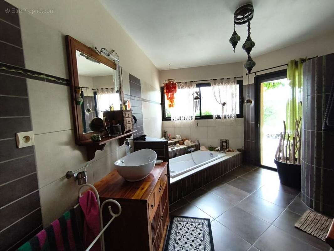 Superbe villa 200m² à proximité de Négrepelisse - photo 10