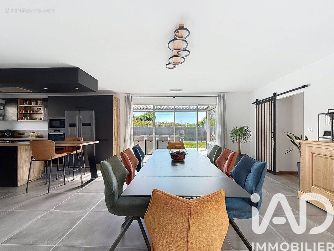 Photo 1 - Maison à SAINT-SAUVEUR-D'AUNIS