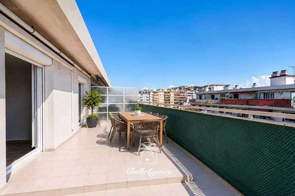 Appartement à NICE