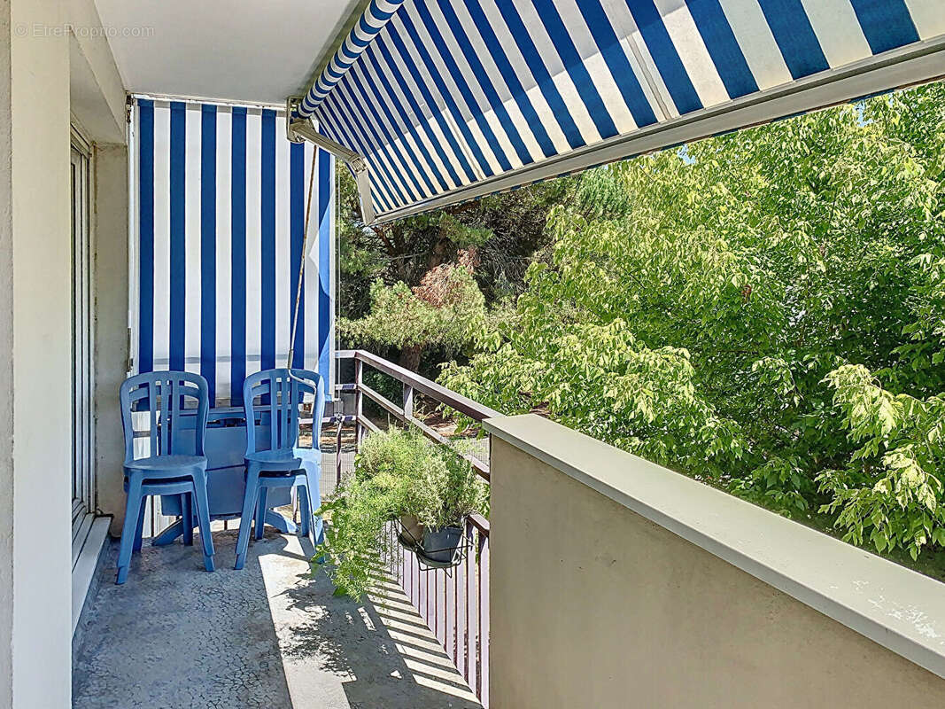 Appartement à VILLENAVE-D&#039;ORNON