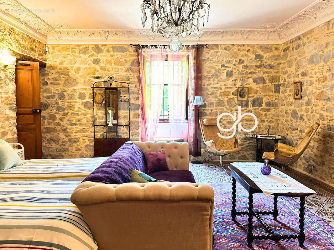 Mas de prestige du xvie siècle   vue panoramique sur les cévennes   7 chambres   piscine chauffée   ascenseur - photo 12