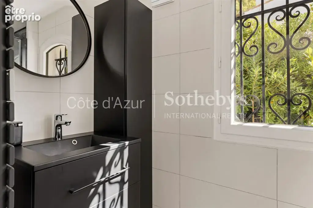 Villa de 184 m² avec piscine et jardin à Mougins, proche du village à pied - photo 14