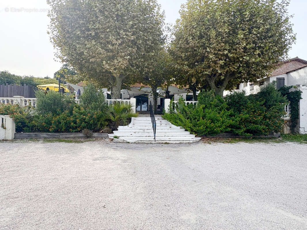 Commerce à LA SEYNE-SUR-MER