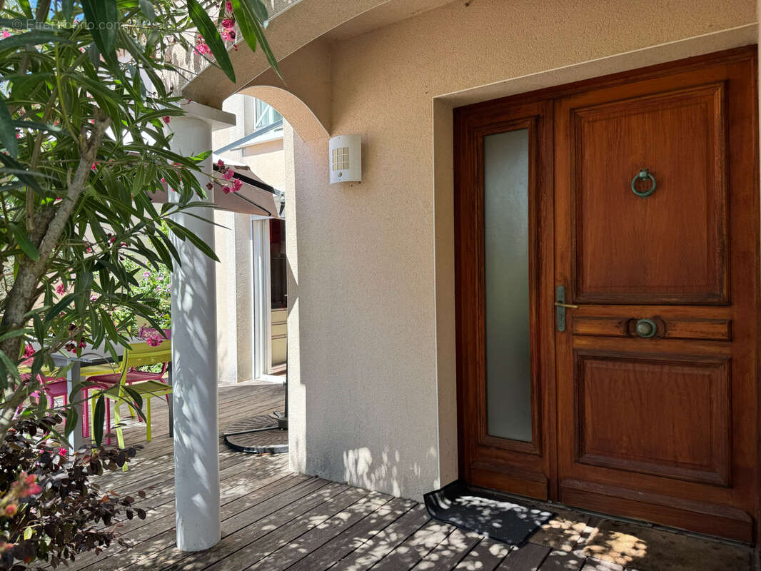Maison - SAINT MARC - 165 m2 - photo 3