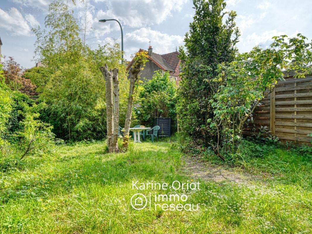 Maison à GENNEVILLIERS
