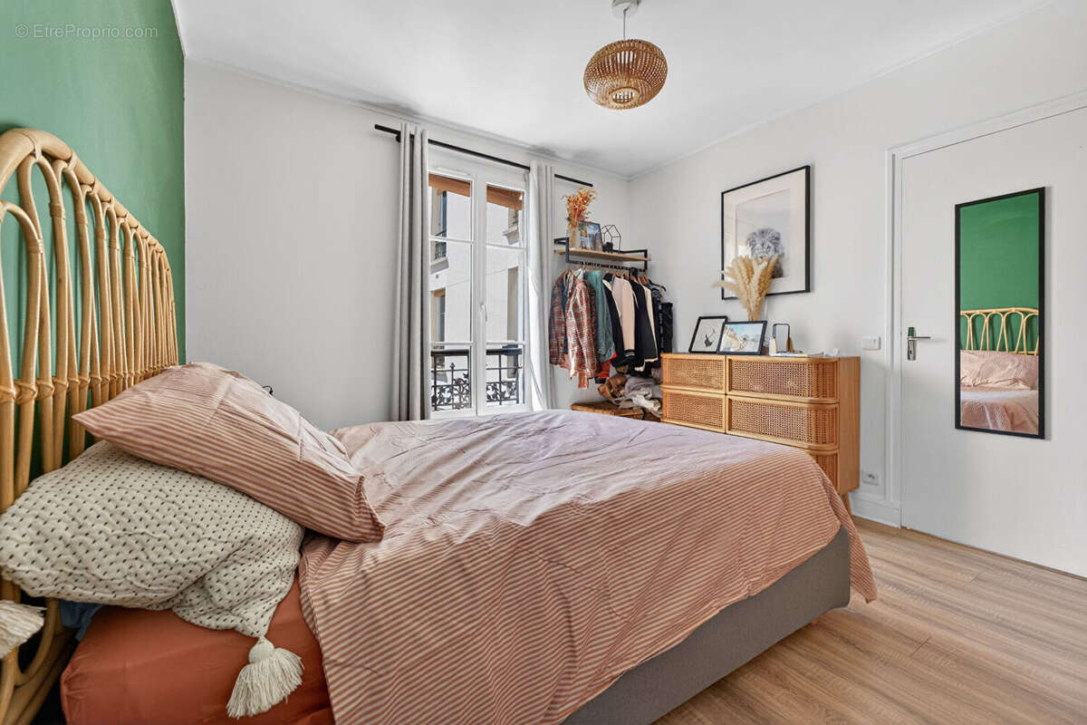Appartement à PARIS-19E