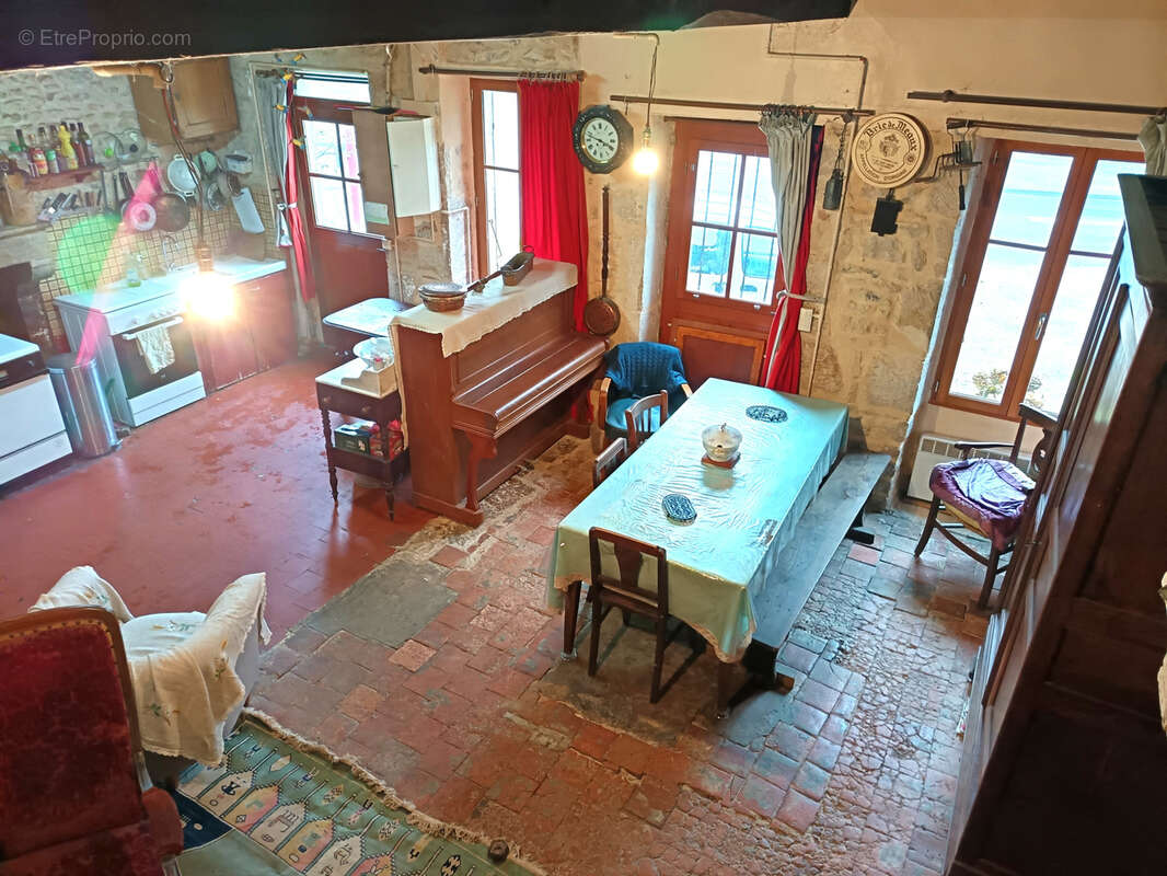 Maison à SAINT-REVERIEN