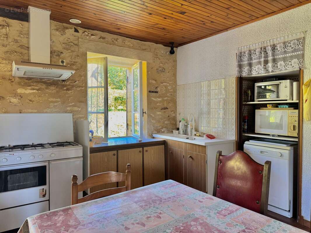 Maison à SAINT-CYPRIEN