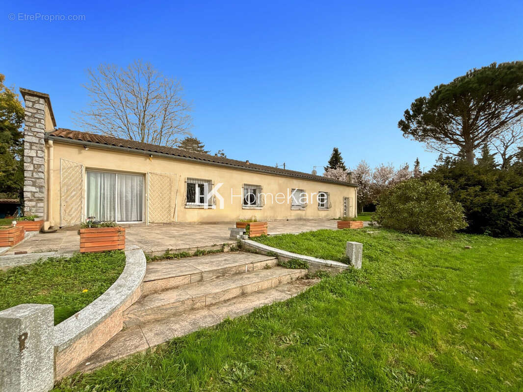 Maison à VAUDREUILLE