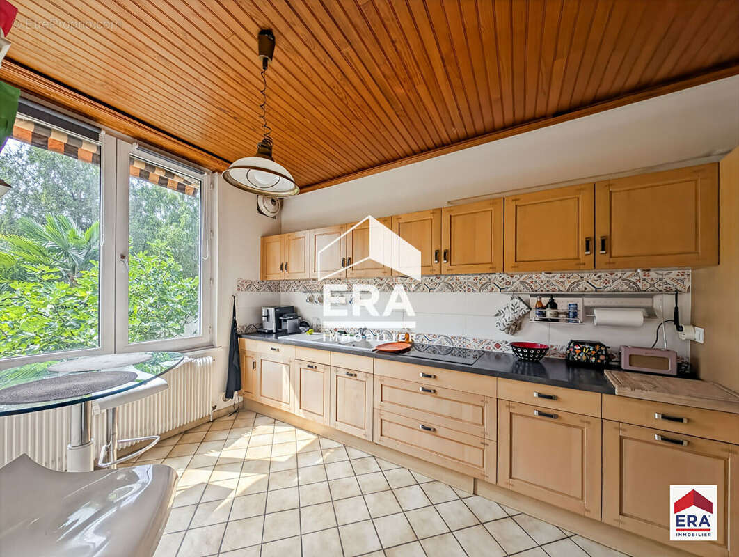 Maison bel-étage 110 m² - 3 chambres - Garage - Jardin - Marcq-en-Baroeul - photo 4