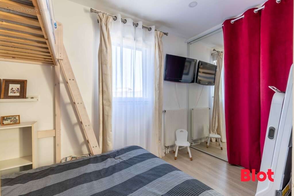 Appartement à THORIGNE-FOUILLARD