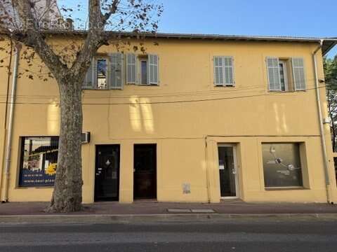 Appartement à LA TURBIE