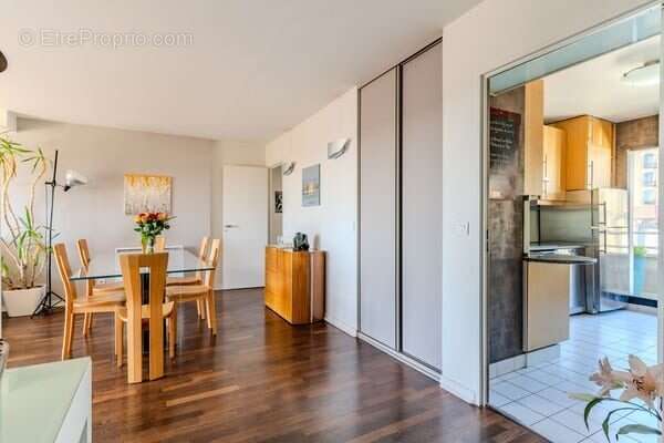 Appartement à SURESNES