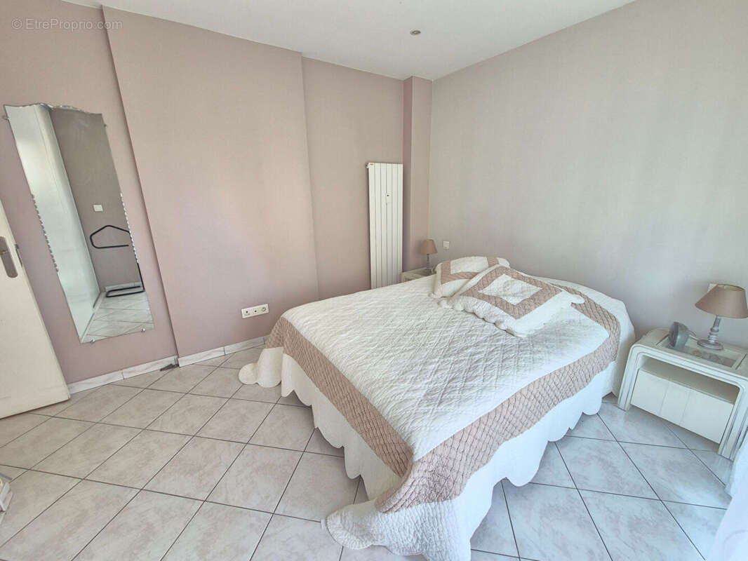 Appartement à LE CANNET