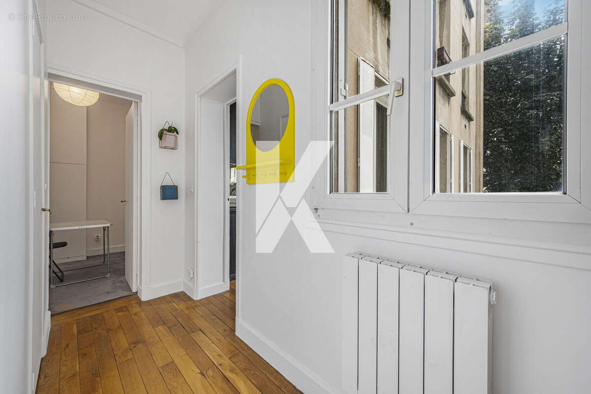 Entrée - Appartement à PARIS-18E
