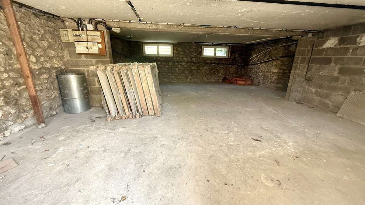 Maison à MEZY-SUR-SEINE