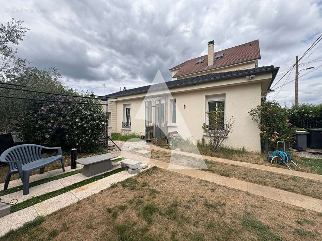 Maison à EAUBONNE