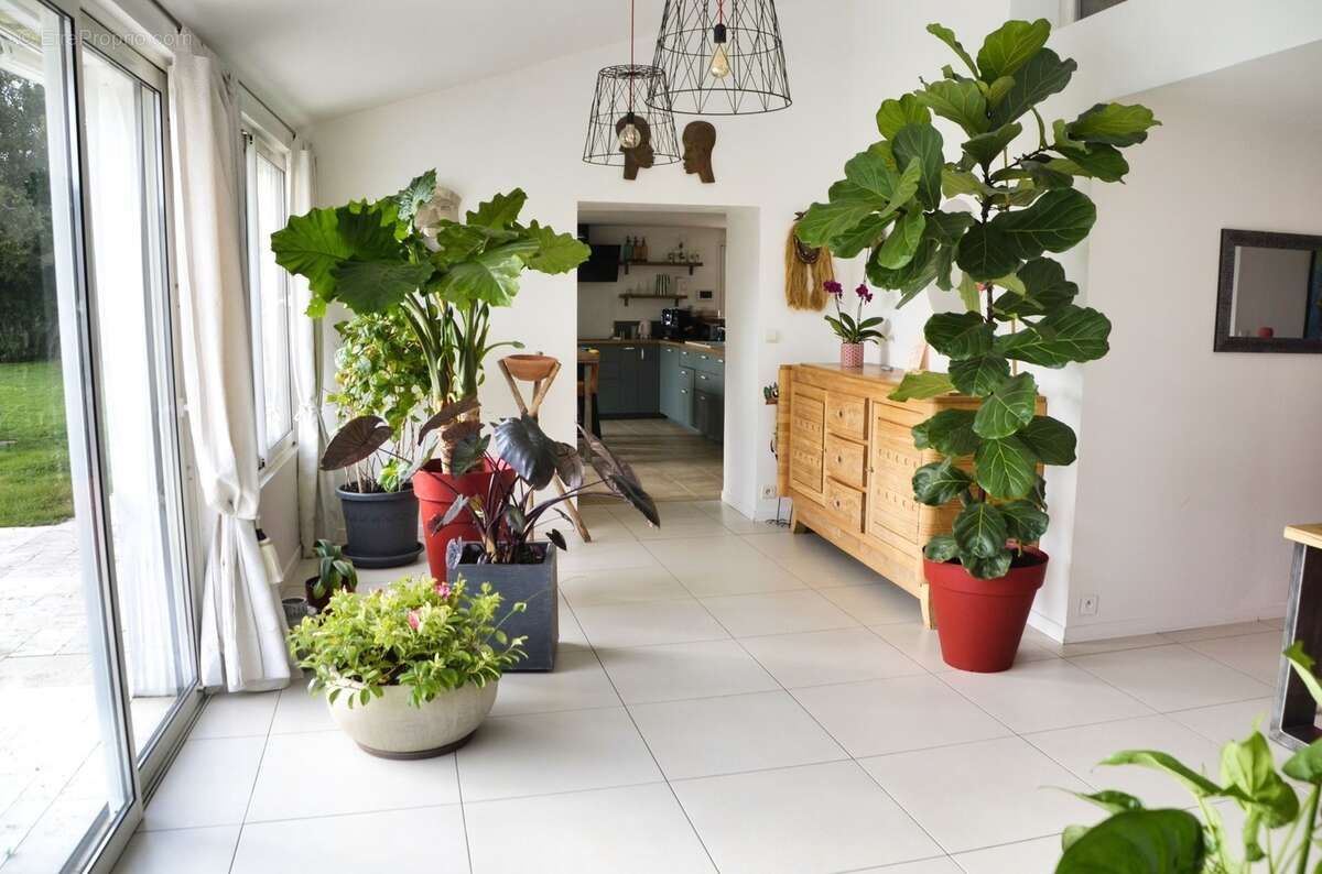Maison à vendre 8 pièces LE GUE D'ALLERE (17) - photo 30