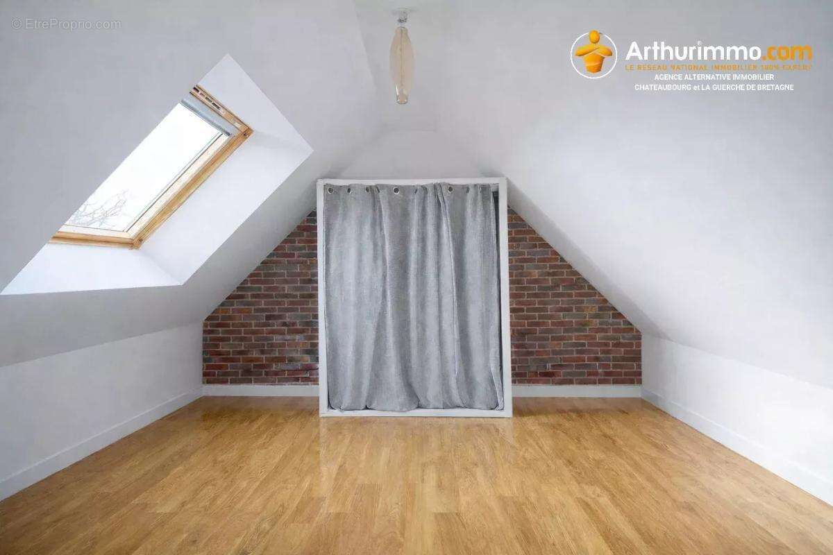 Maison à LA BOUEXIERE