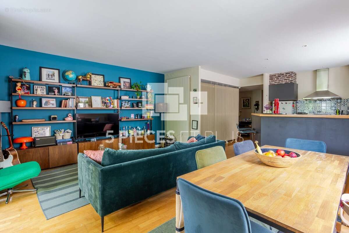 Appartement à NEUILLY-SUR-SEINE