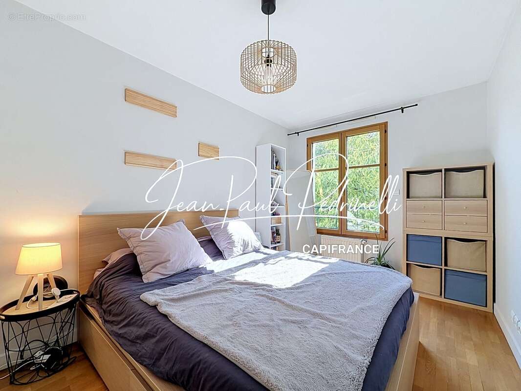 Tassin-la-Demi-Lune - Appartement 2 pièces de 48 m² avec balcon, parking privatif et cave - résidence sécurisée récente - photo 17