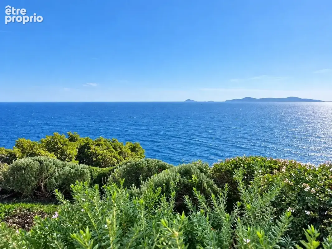 Off market – vente confidentielle le rayol-canadel-sur-mer – propriété d’exception face à la mer - photo 3