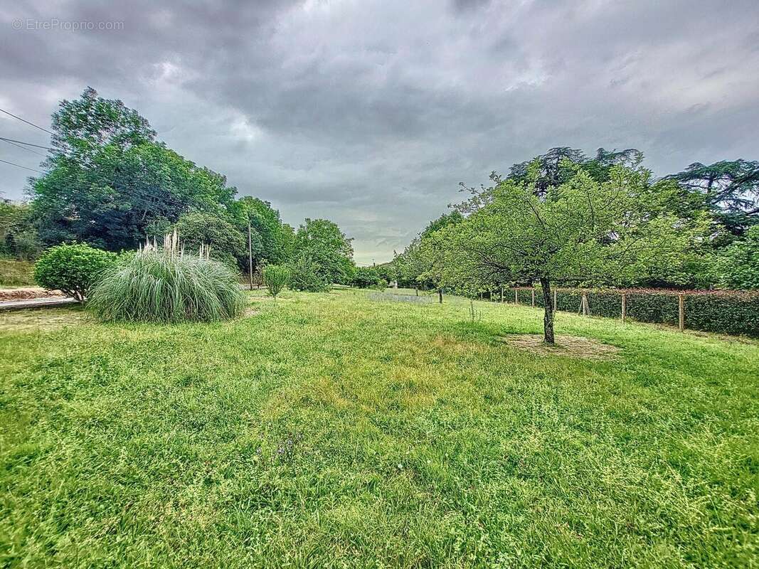 Photo 2 - Terrain à LABRUGUIERE