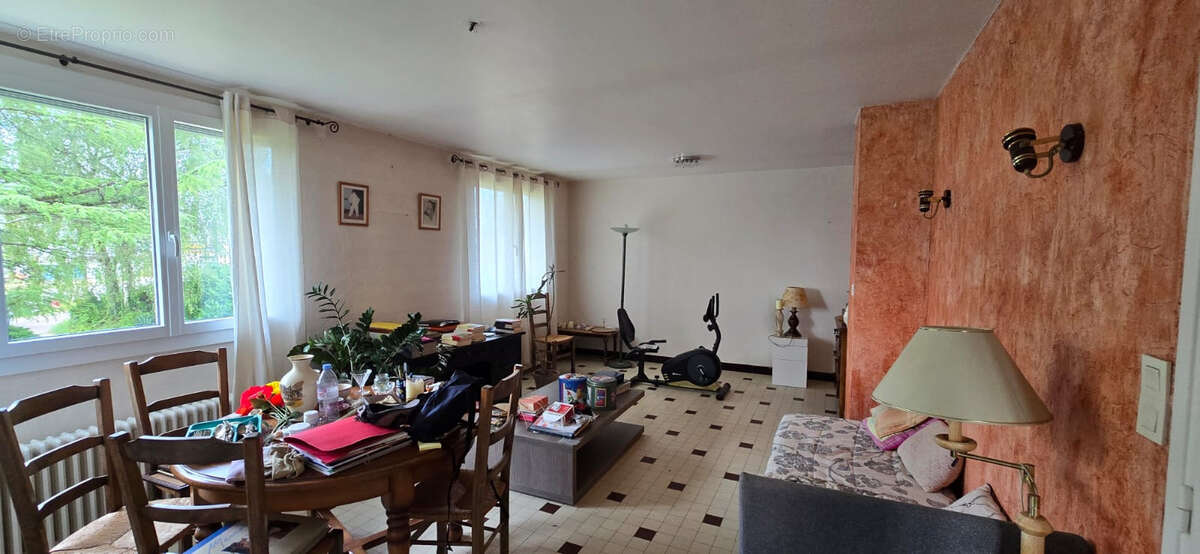 Maison à SAINT-MARCEL