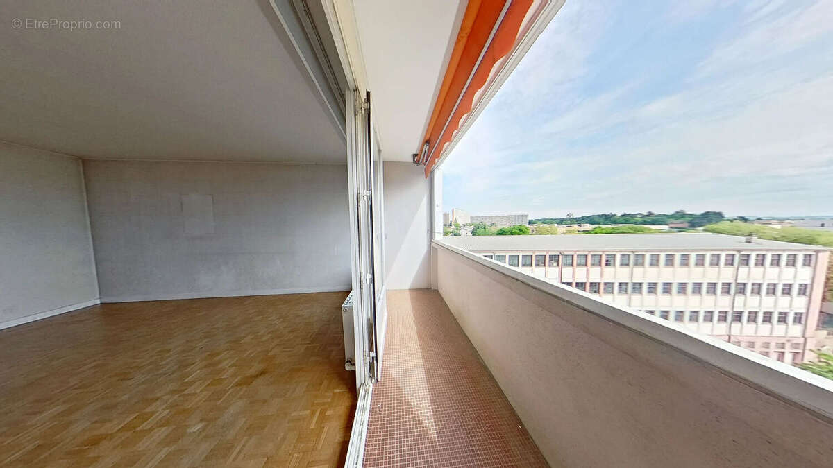 Appartement à LYON-8E
