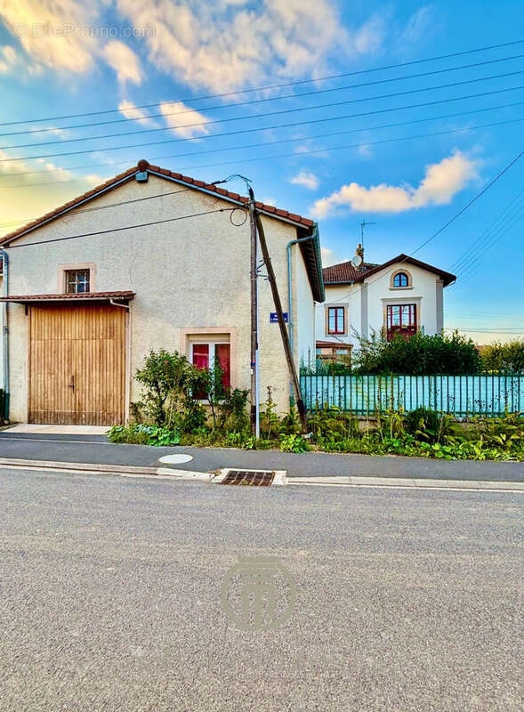 Maison à CHAMBLEY-BUSSIERES