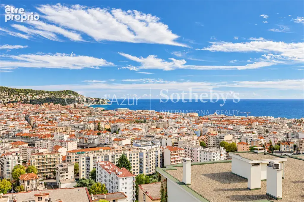 Nice, appartement rénové avec deux terrasses et panorama sur la Méditerranée - photo 2