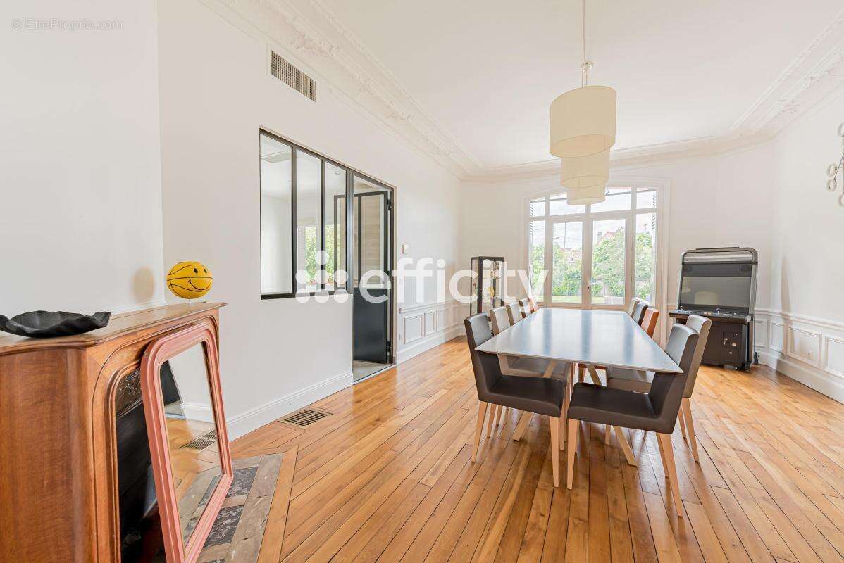 Maison à ABLON-SUR-SEINE