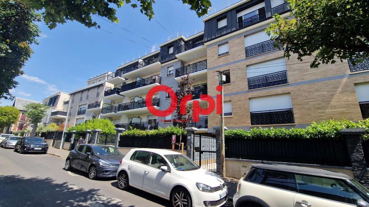 Appartement à NEUILLY-PLAISANCE