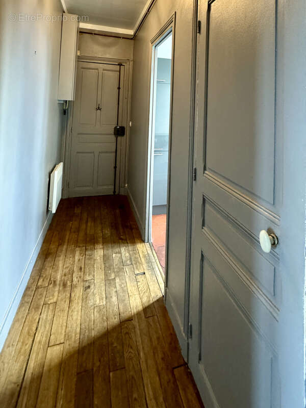 Appartement à LEVALLOIS-PERRET