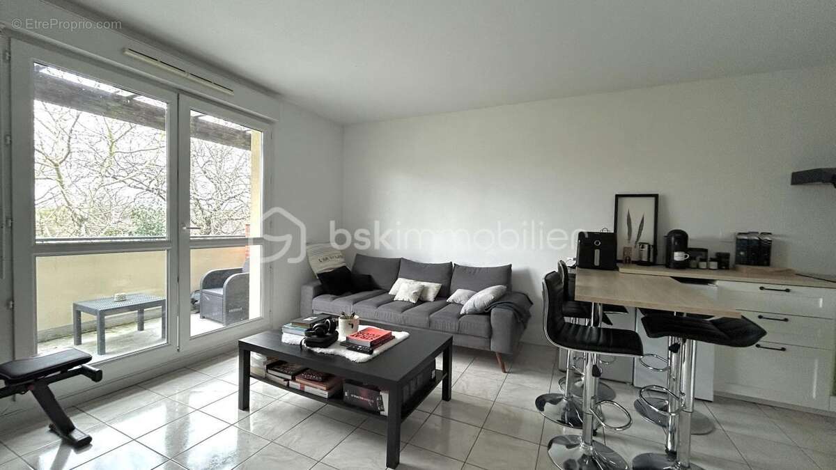 Appartement à FRONTON