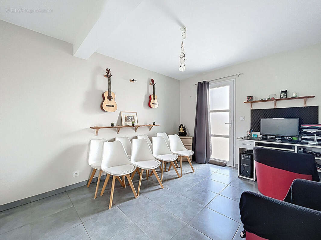 Maison à SAINT-MELOIR-DES-ONDES