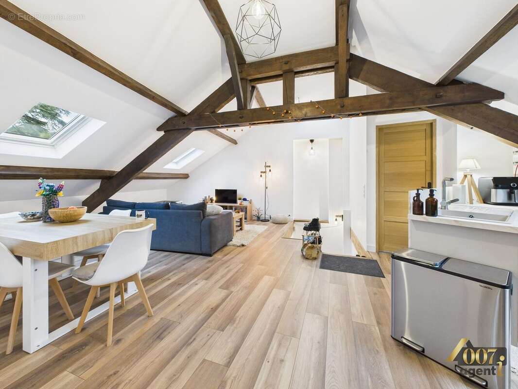 Appartement à AIX-LES-BAINS