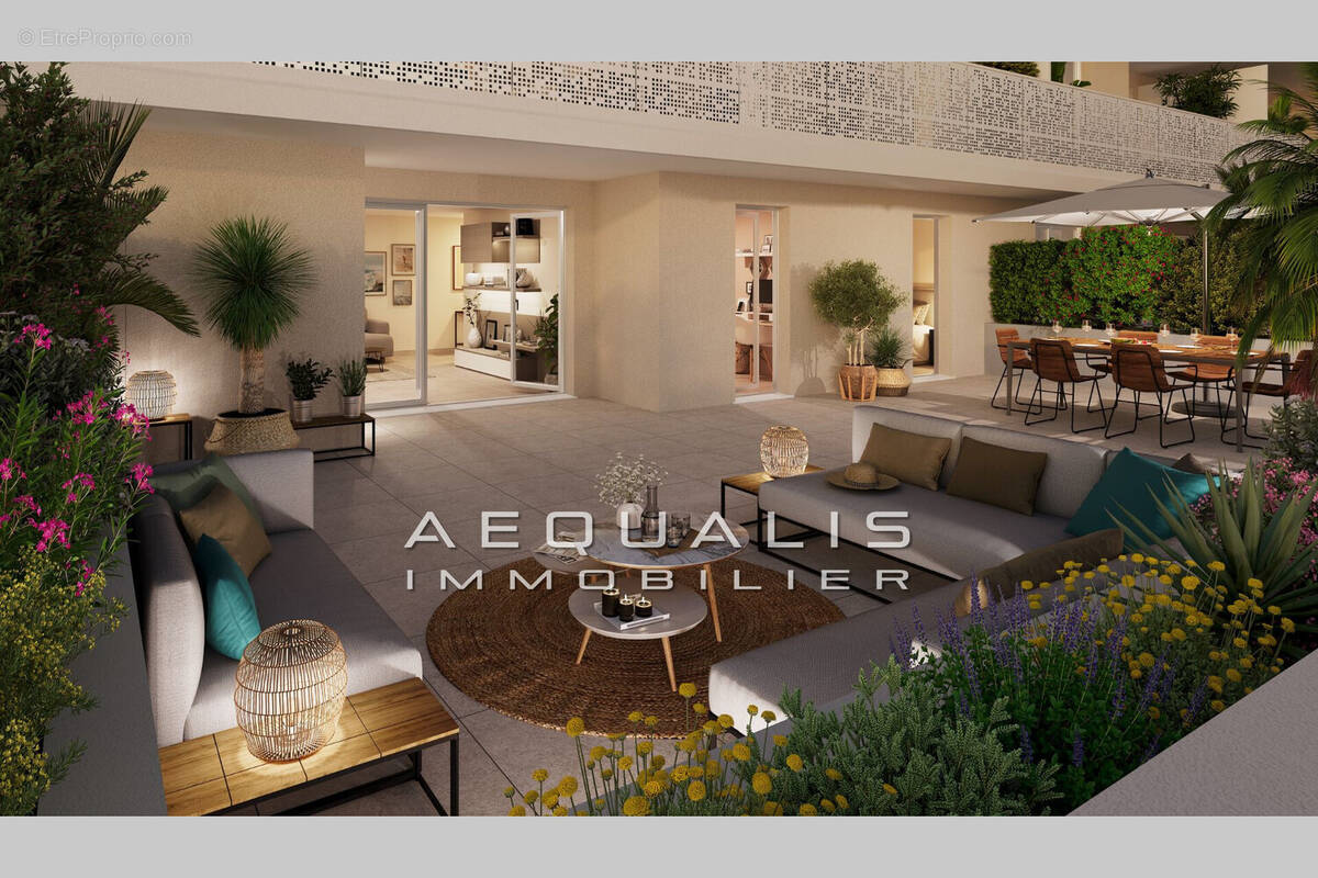 Appartement à SAINT-LAURENT-DU-VAR