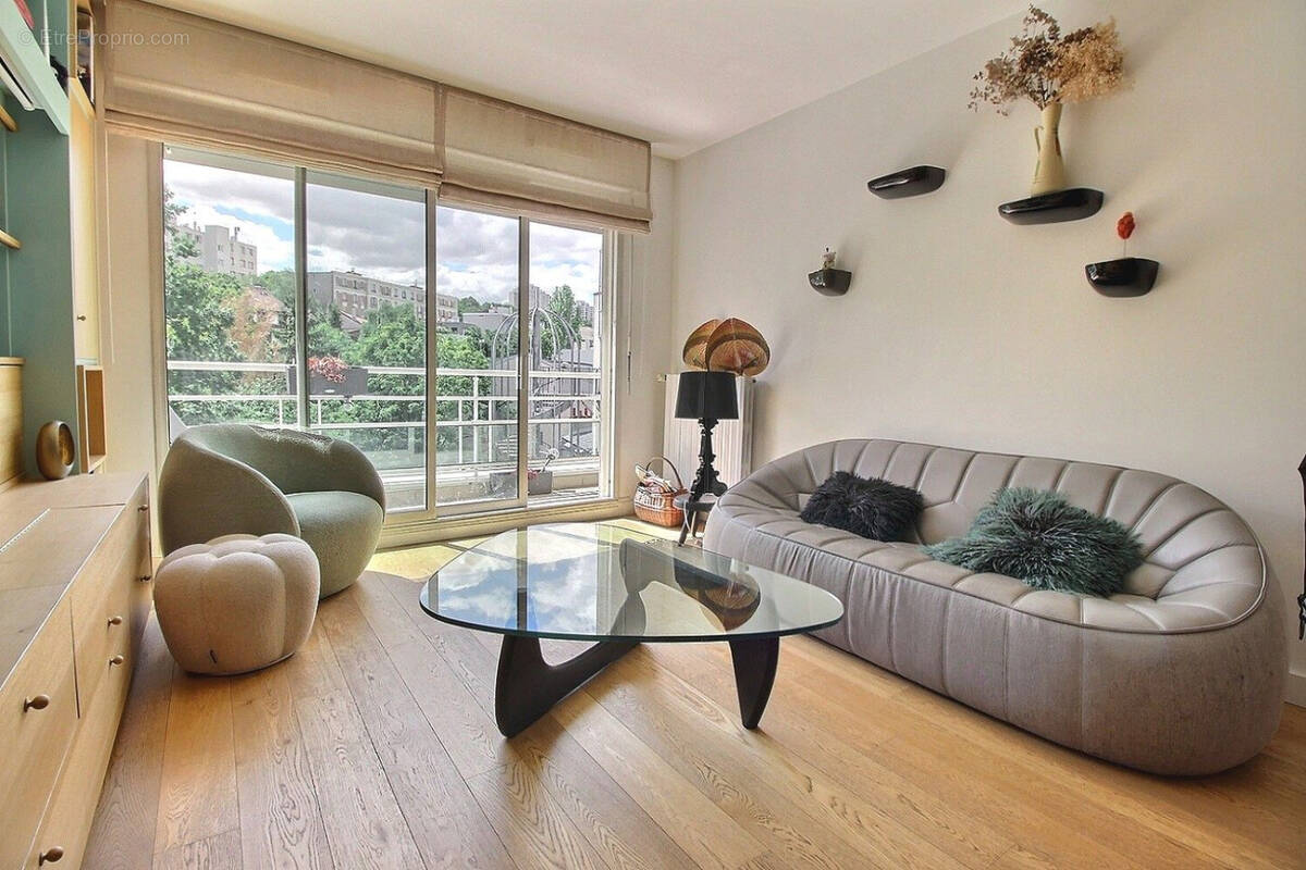 Appartement à ISSY-LES-MOULINEAUX