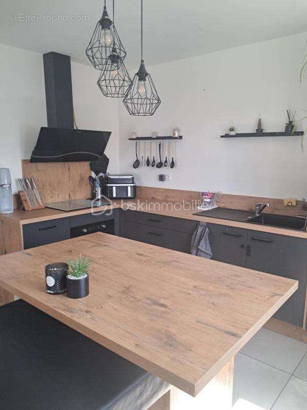 Villa neuve de plain pied avec 3 chambres située dans une impasse sur un terrain clôturé et arboré - photo 5