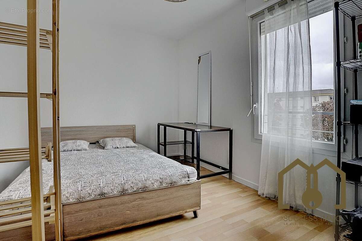 Appartement à VAULX-EN-VELIN