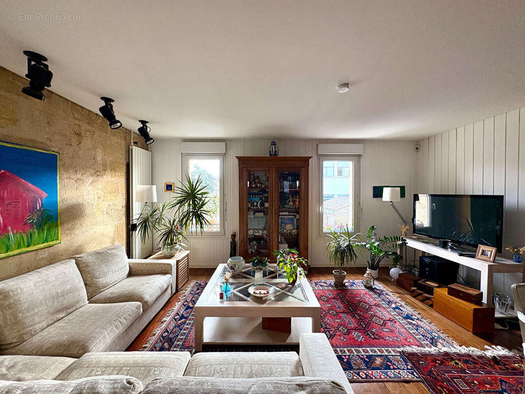 Appartement à BORDEAUX