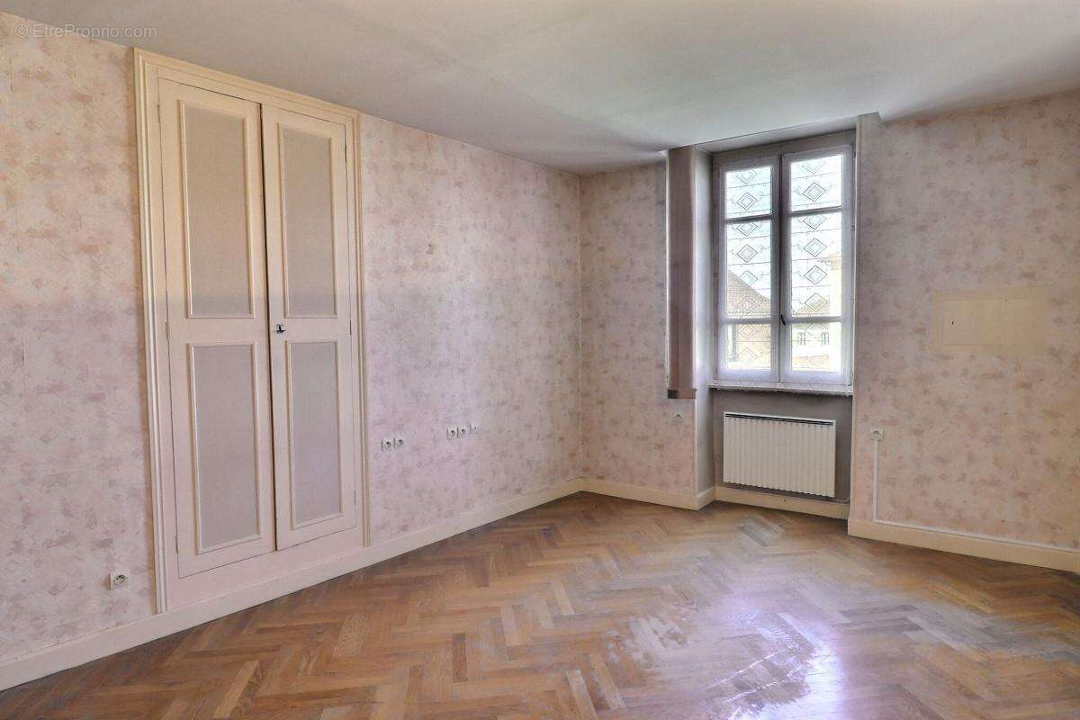 Maison à SERMERIEU