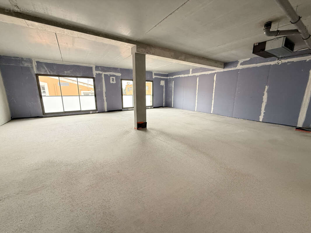 Commerce à SANARY-SUR-MER