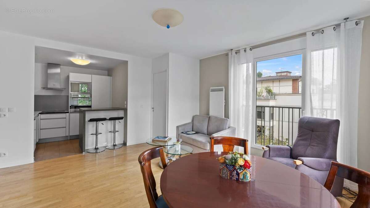 Appartement à GARCHES