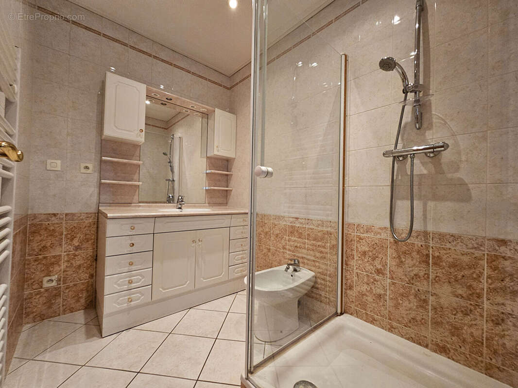 Appartement à LYON-1E