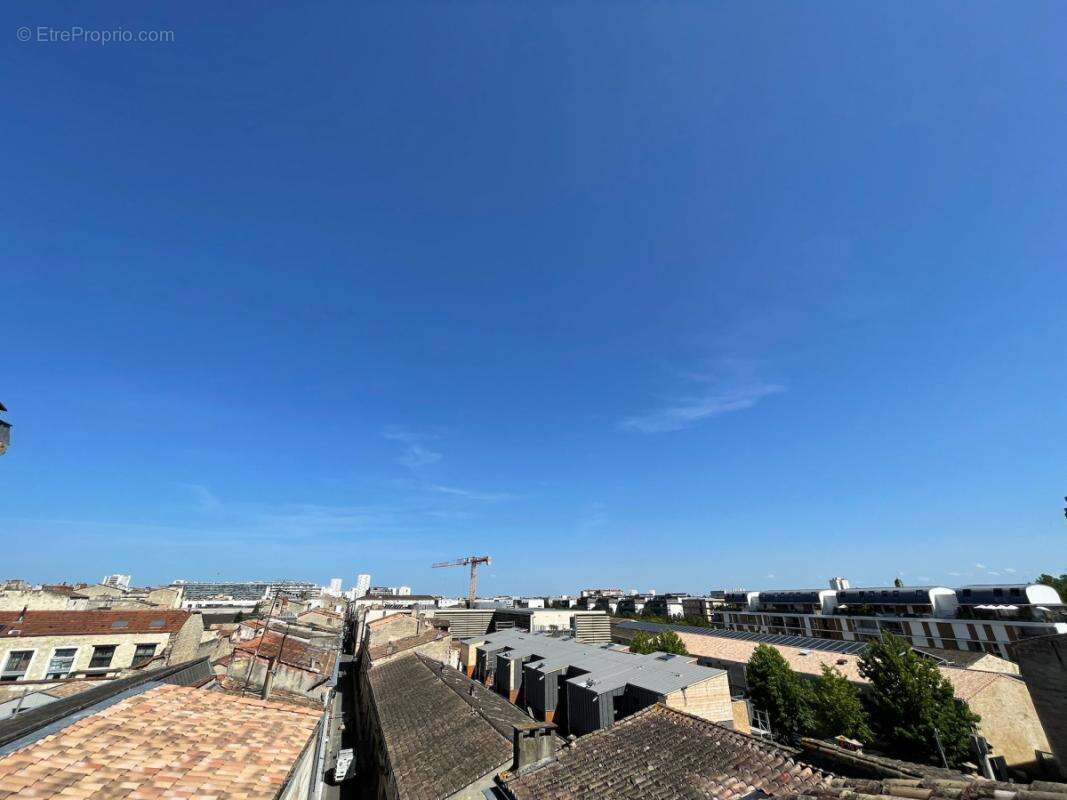 Bordeaux-Quais,Penthouse 100% restauré 2 terrasses&ascenseur - photo 4