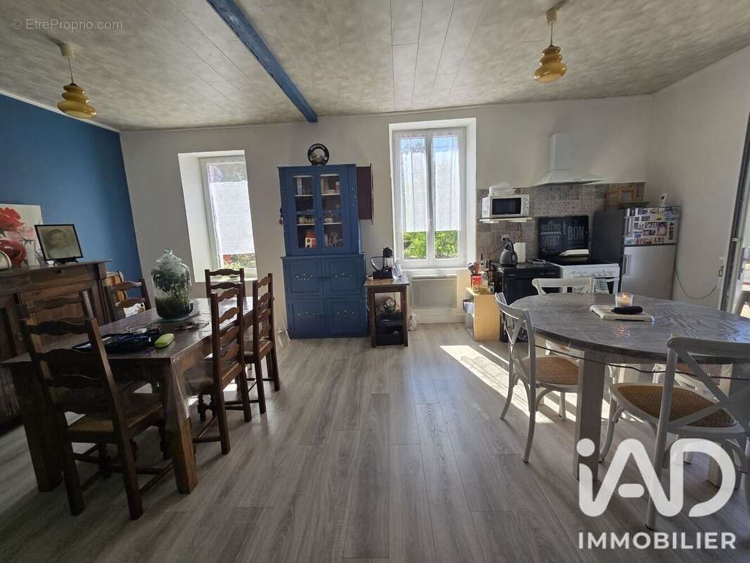 Maison 102 m² à Grezels  - photo 8