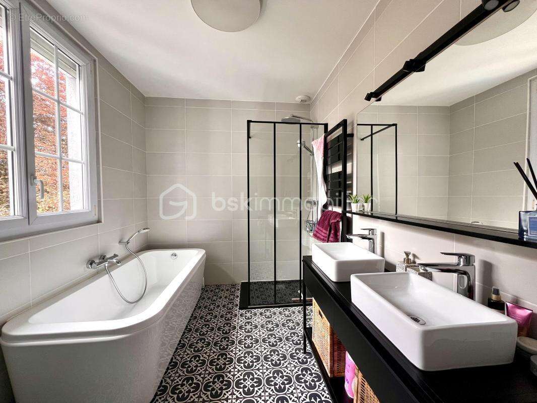 Maison à JOINVILLE-LE-PONT